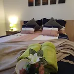 Limonade Ac Agard Elmenyfuerdo Mellett Apartment Gardony