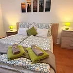 Limonádé Ac Agárd élményfürdő Mellett Apartman *