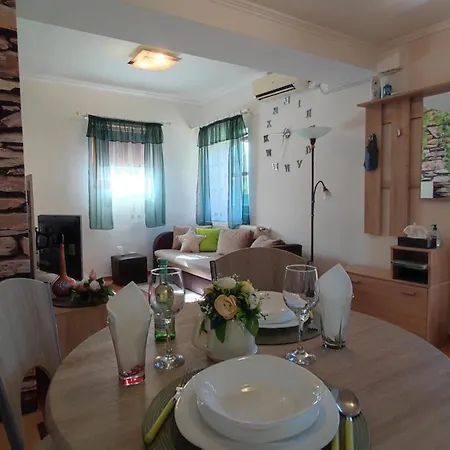 Limonade Ac Agard Elmenyfuerdo Mellett Appartement Gárdony