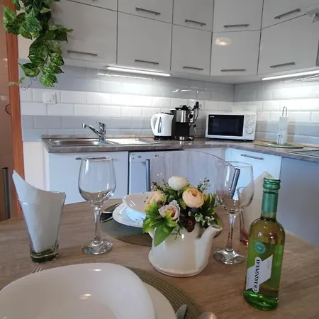 Limonade Ac Agard Elmenyfuerdo Mellett *