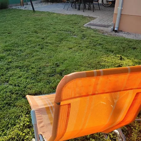 Limonade Ac Agard Elmenyfuerdo Mellett Gárdony