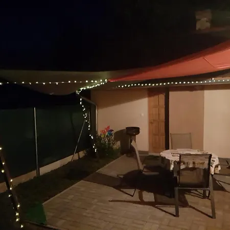 Limonade Ac Agard Elmenyfuerdo Mellett Apartament *